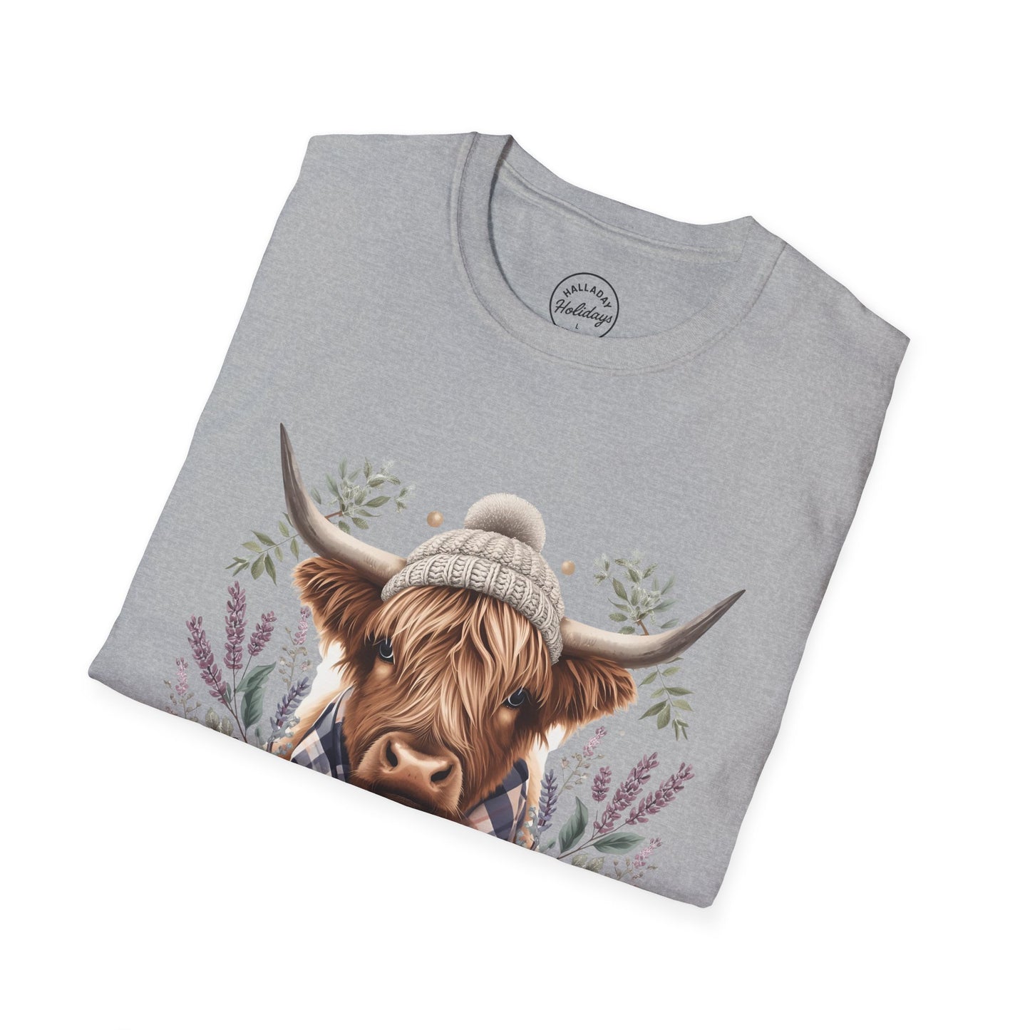 Highland Cow Holiday T-Shirt, Cute Christmas Tee, Festive Cow Shirt, Funny Winter Top, Gift for Animal Lovers