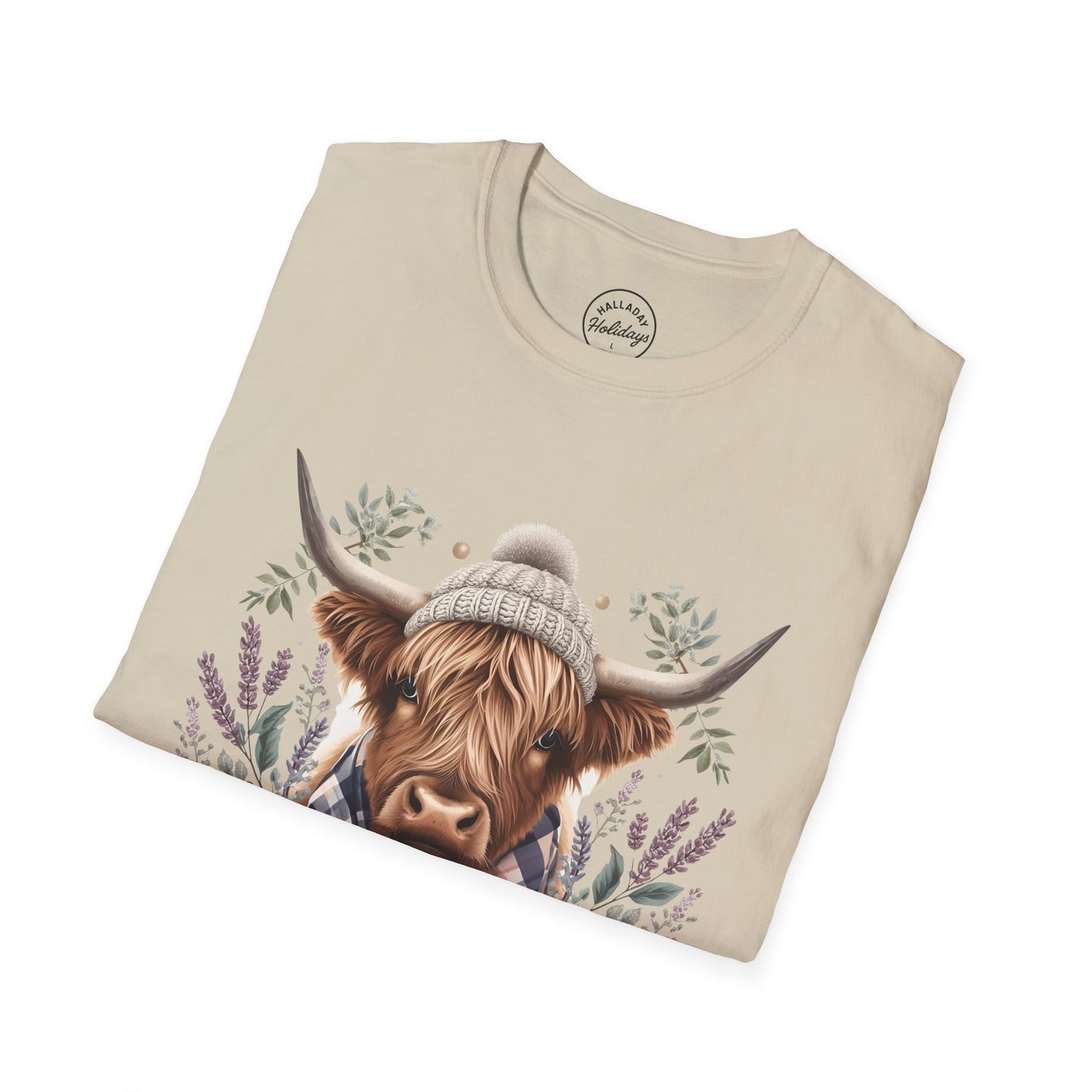 Highland Cow Holiday T-Shirt, Cute Christmas Tee, Festive Cow Shirt, Funny Winter Top, Gift for Animal Lovers