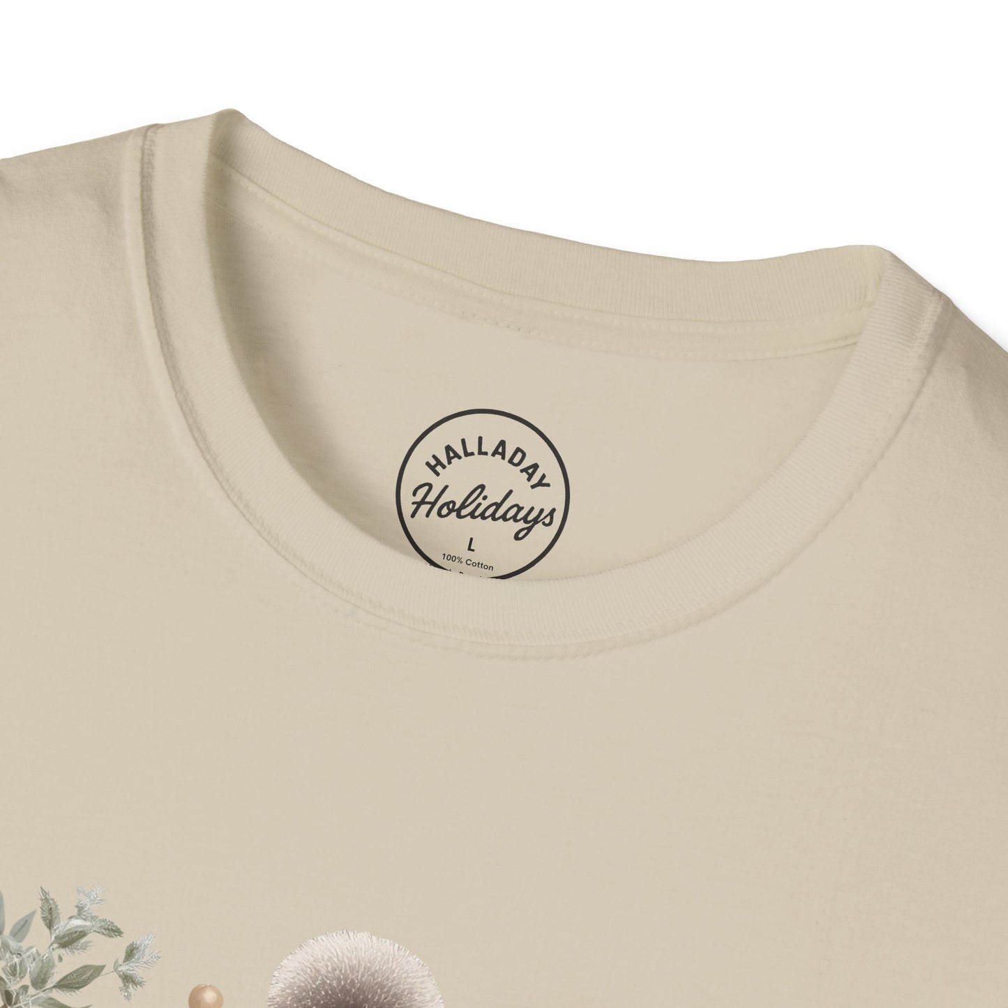 Highland Cow Holiday T-Shirt, Cute Christmas Tee, Festive Cow Shirt, Funny Winter Top, Gift for Animal Lovers