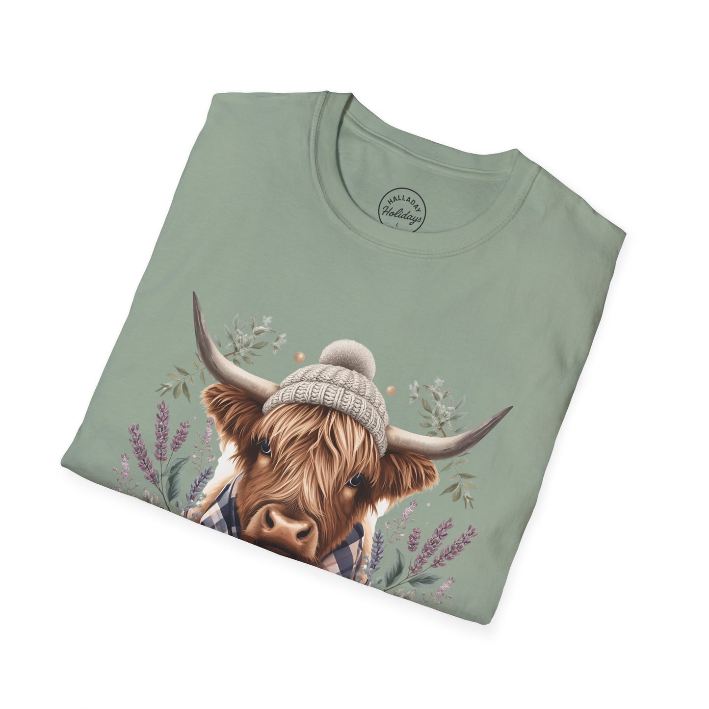 Highland Cow Holiday T-Shirt, Cute Christmas Tee, Festive Cow Shirt, Funny Winter Top, Gift for Animal Lovers