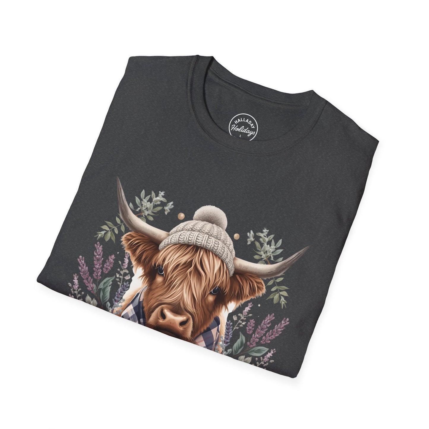Highland Cow Holiday T-Shirt, Cute Christmas Tee, Festive Cow Shirt, Funny Winter Top, Gift for Animal Lovers