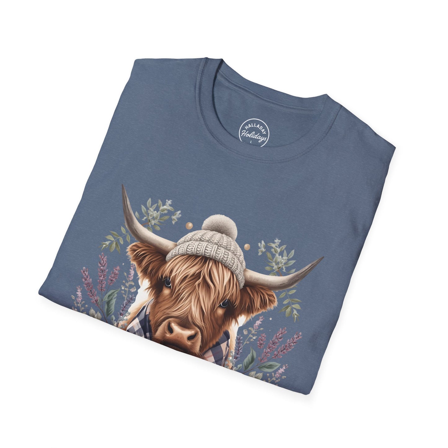 Highland Cow Holiday T-Shirt, Cute Christmas Tee, Festive Cow Shirt, Funny Winter Top, Gift for Animal Lovers