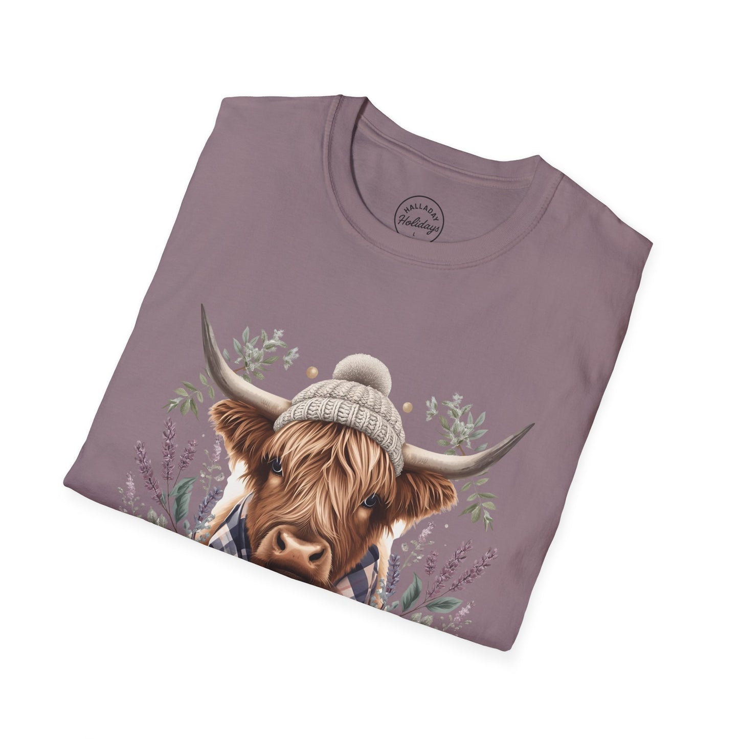 Highland Cow Holiday T-Shirt, Cute Christmas Tee, Festive Cow Shirt, Funny Winter Top, Gift for Animal Lovers